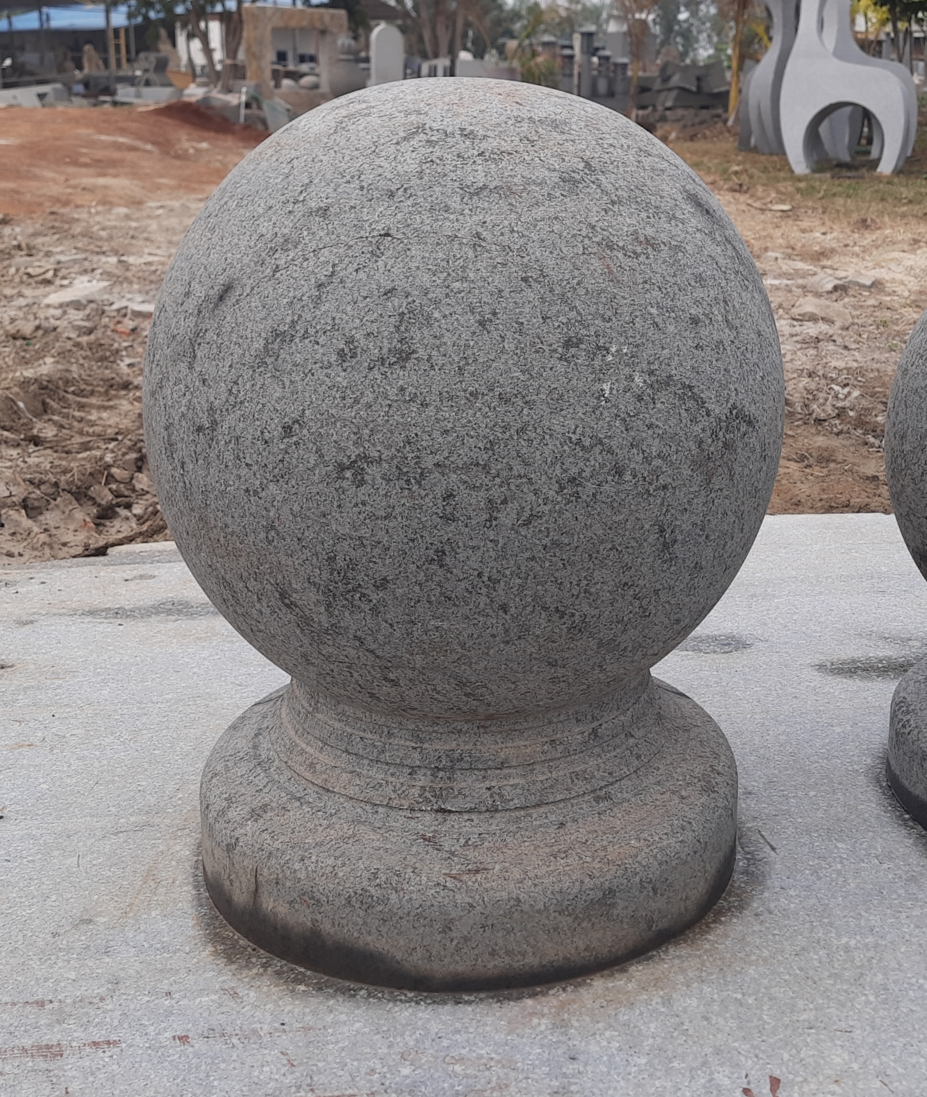 Ribbed Sphyrical fountain Ribbed Sphyrical fountain