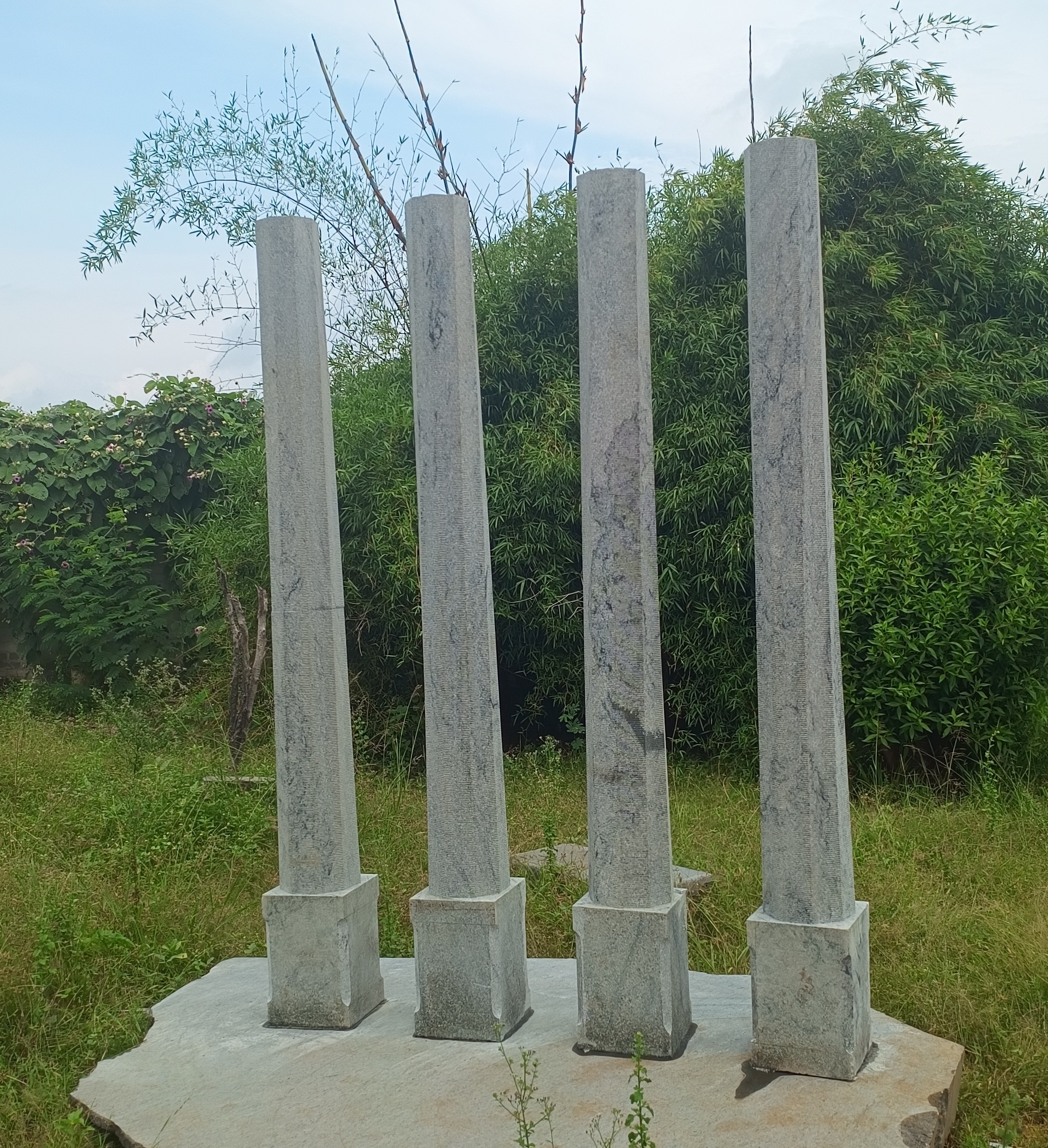 Pillar Modern Pillar Modern