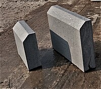Kerbstone