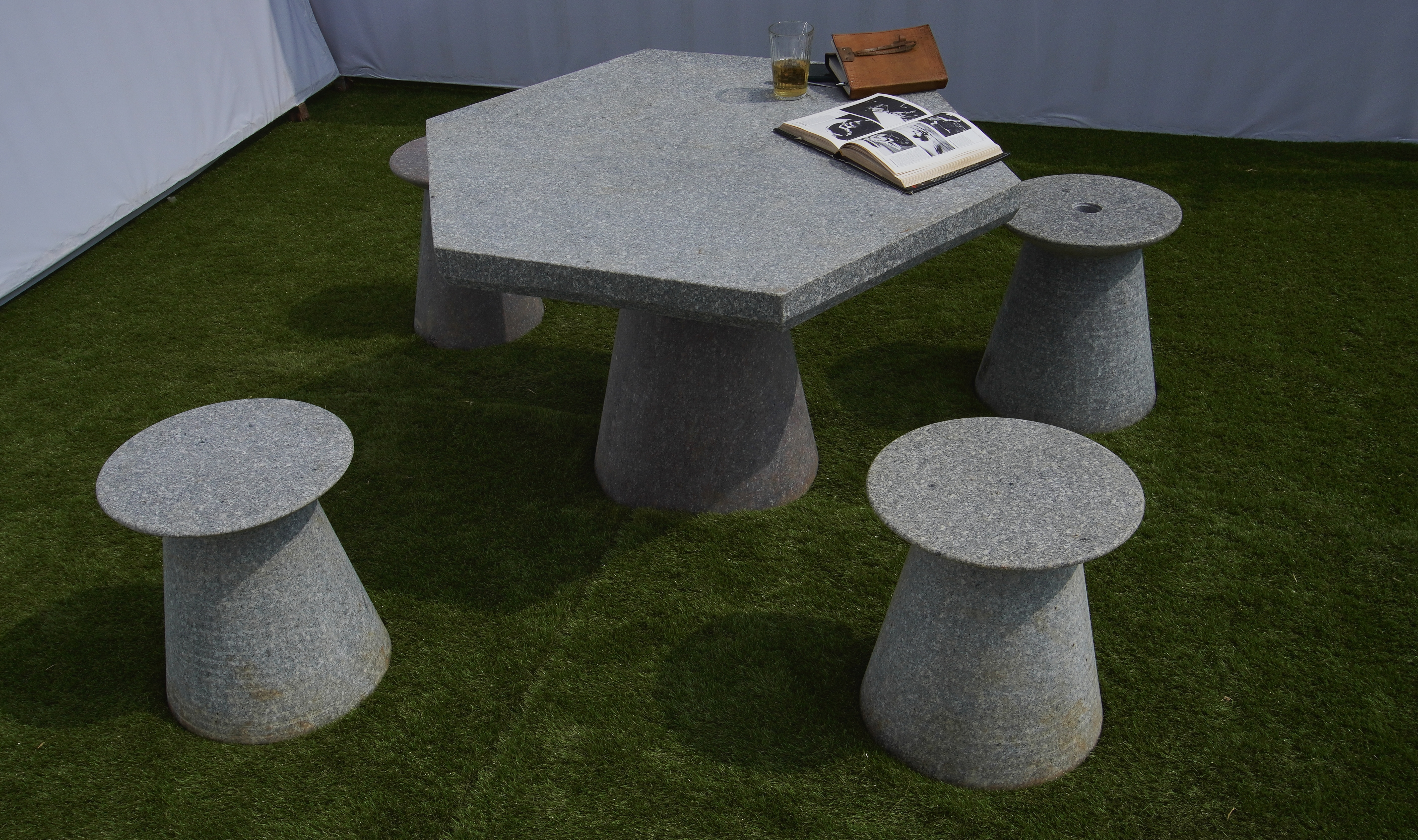 Table with Plain Seats